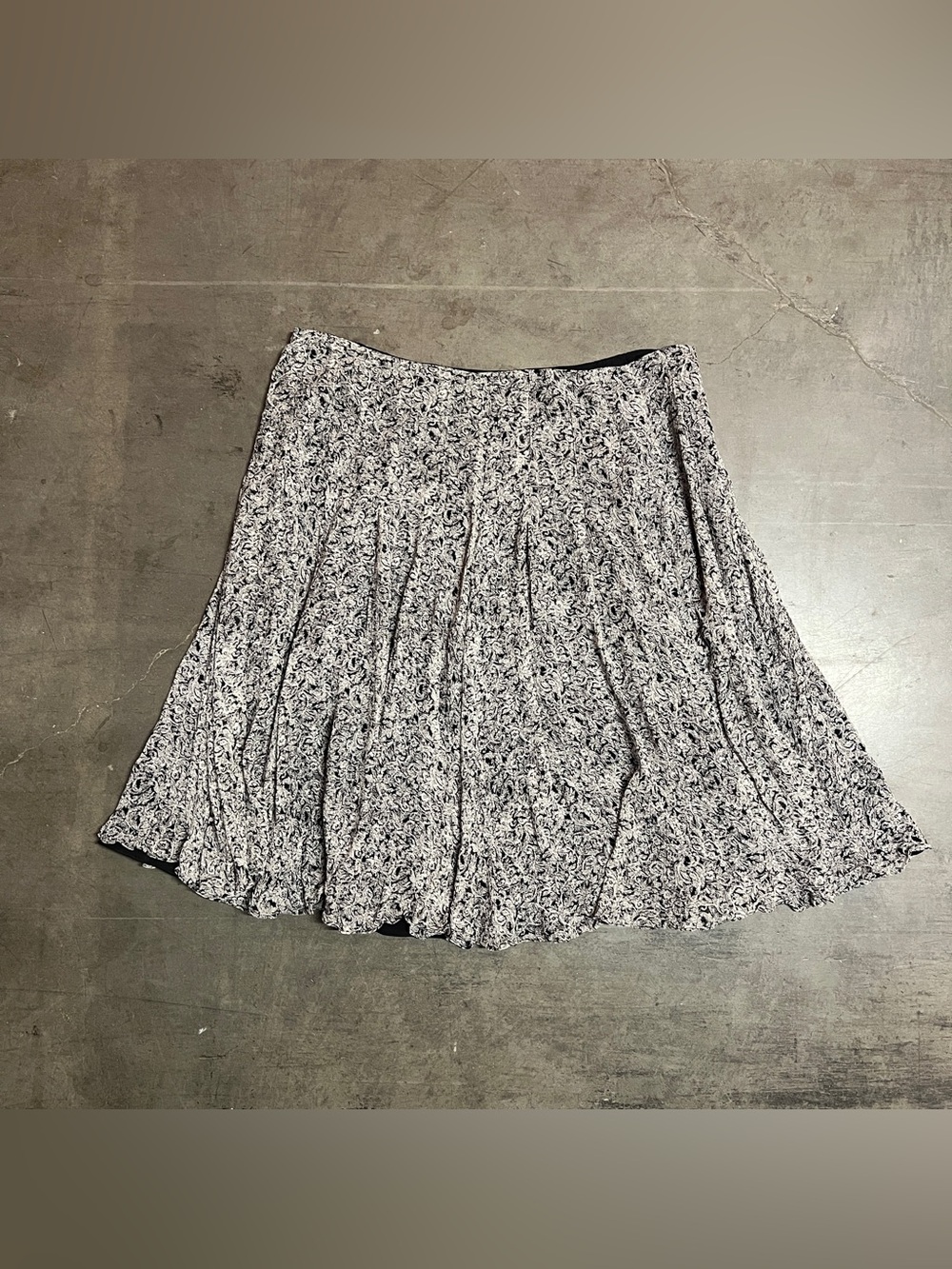 Jones New York Black and White Flowy Floral Skirt